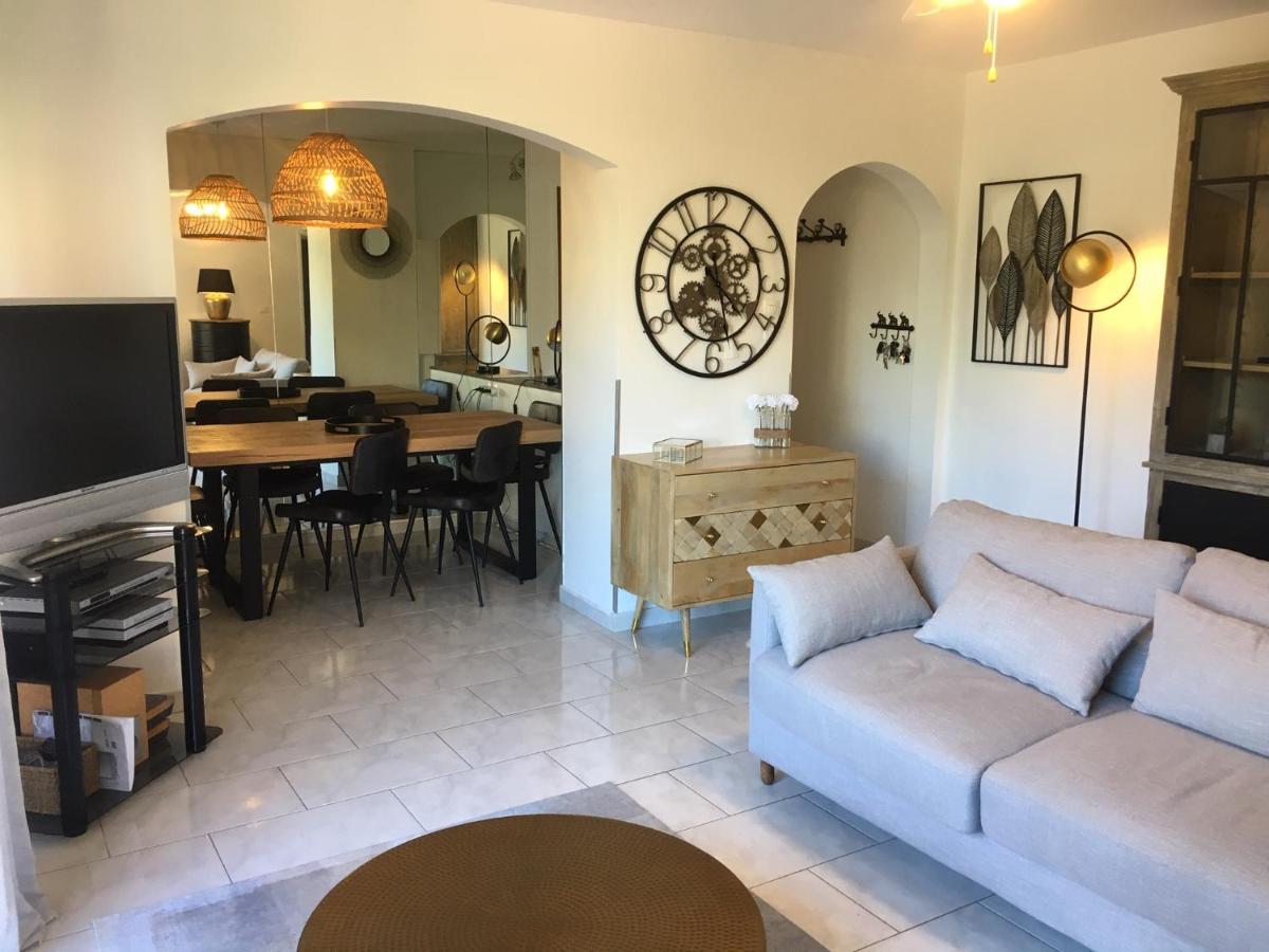 Mazet De La 54m2 Lavandou 100m Avec Piscine Appartement *