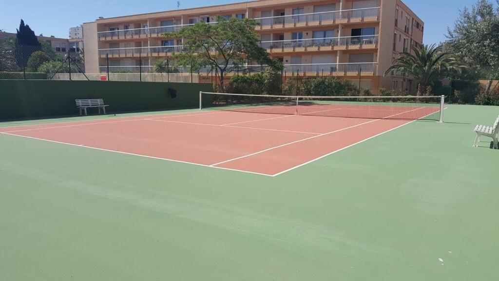 Appartement Mazet De La 54m2 Lavandou 100m Avec Piscine